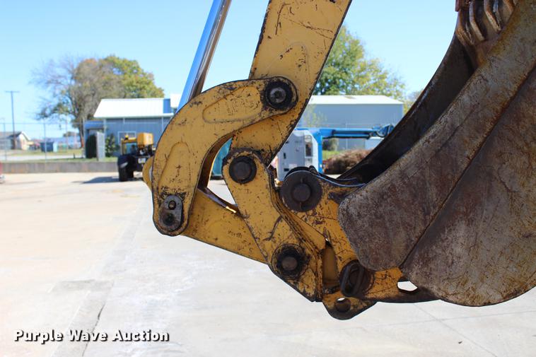 image for item BE9428 2005 John Deere 310 SG backhoe