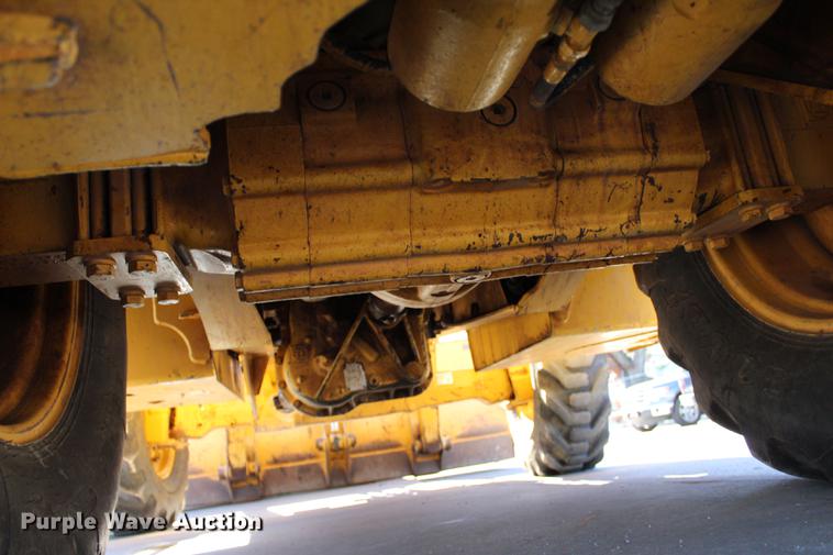 image for item BE9428 2005 John Deere 310 SG backhoe