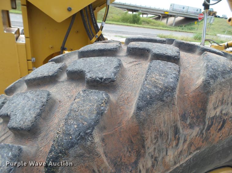 image for item BJ9934 2013 Caterpillar 140M2 motor grader