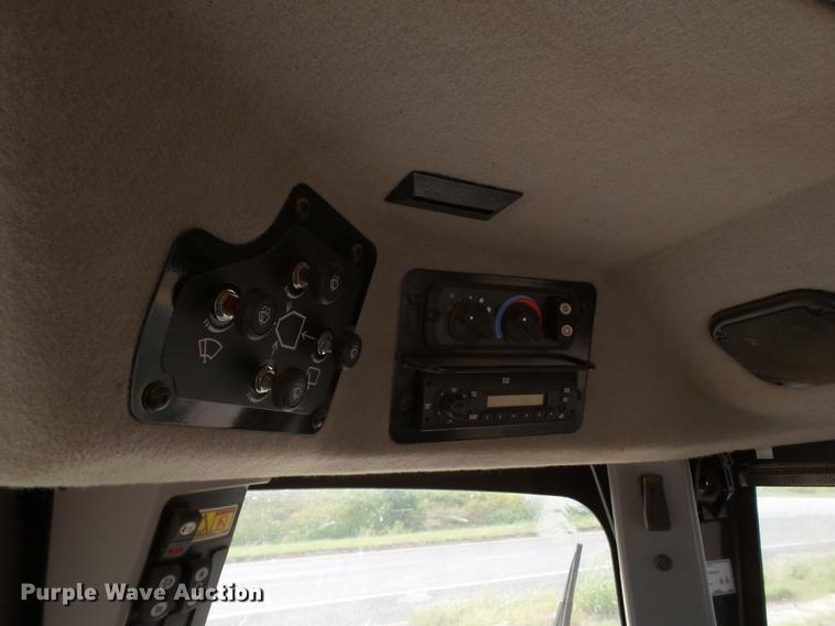 image for item BJ9934 2013 Caterpillar 140M2 motor grader