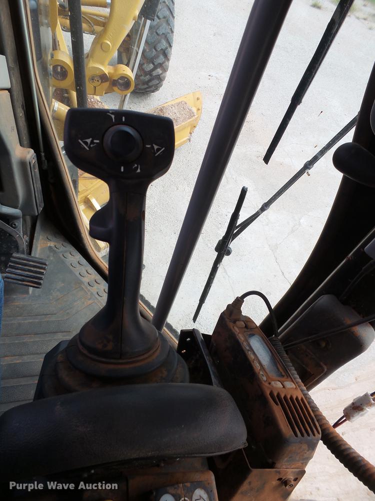 image for item BJ9934 2013 Caterpillar 140M2 motor grader