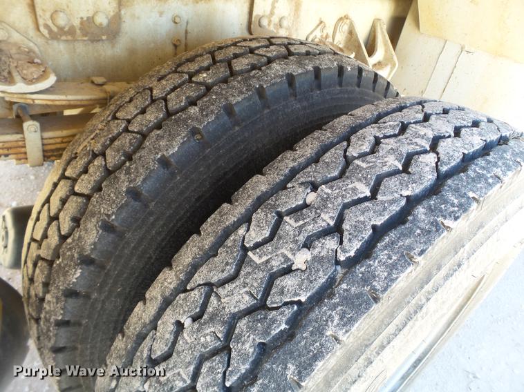 image for item BJ9951 2010 International 7300 bucket truck