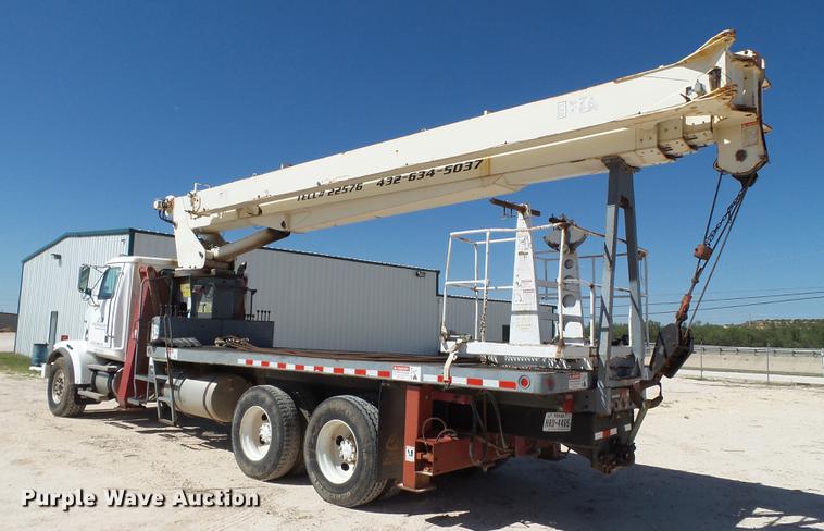 image for item BJ9952 2002 Western Star 4864FX crane truck