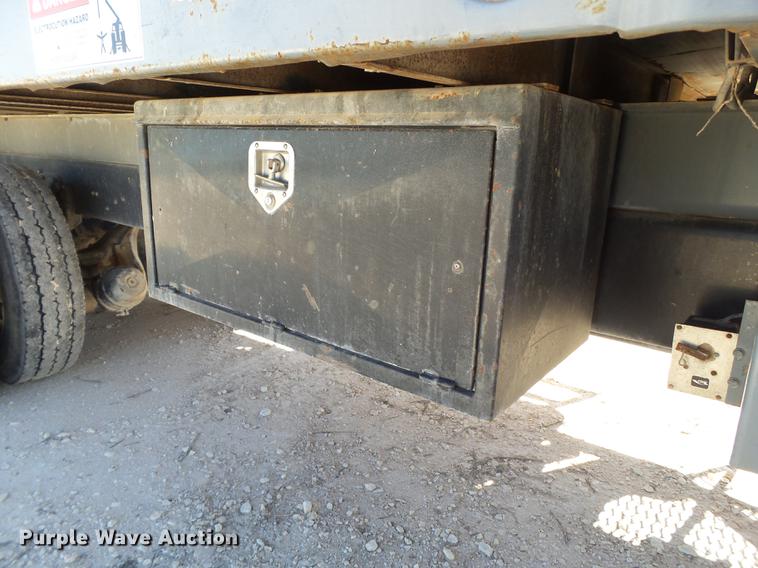 image for item BJ9952 2002 Western Star 4864FX crane truck