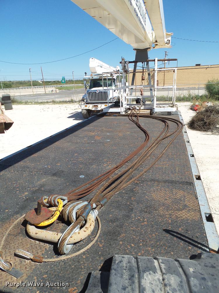 image for item BJ9952 2002 Western Star 4864FX crane truck