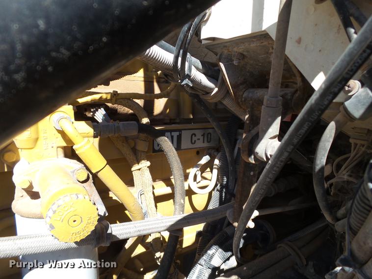 image for item BJ9952 2002 Western Star 4864FX crane truck