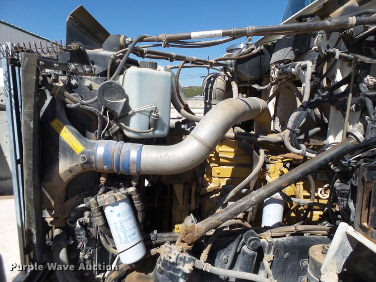 image for item BJ9952 2002 Western Star 4864FX crane truck