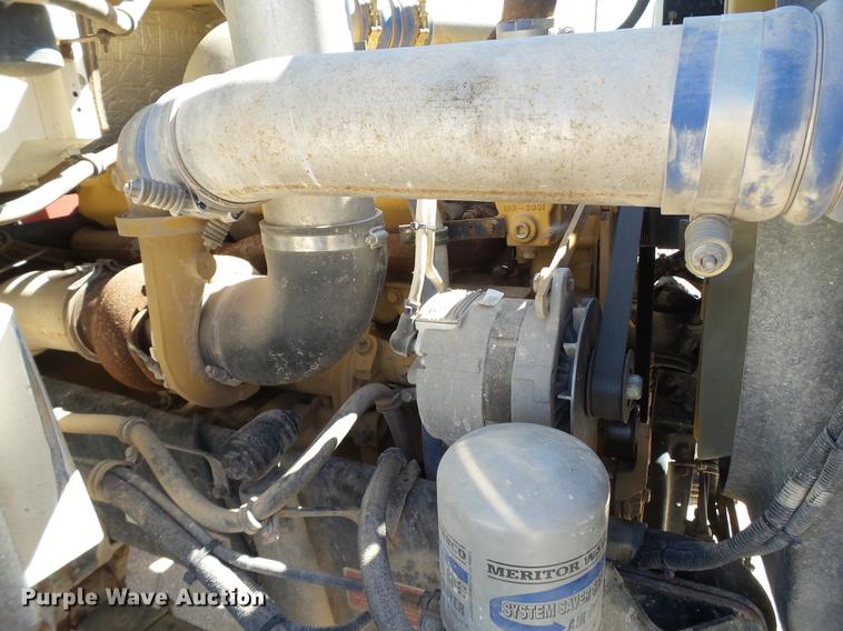 image for item BJ9952 2002 Western Star 4864FX crane truck