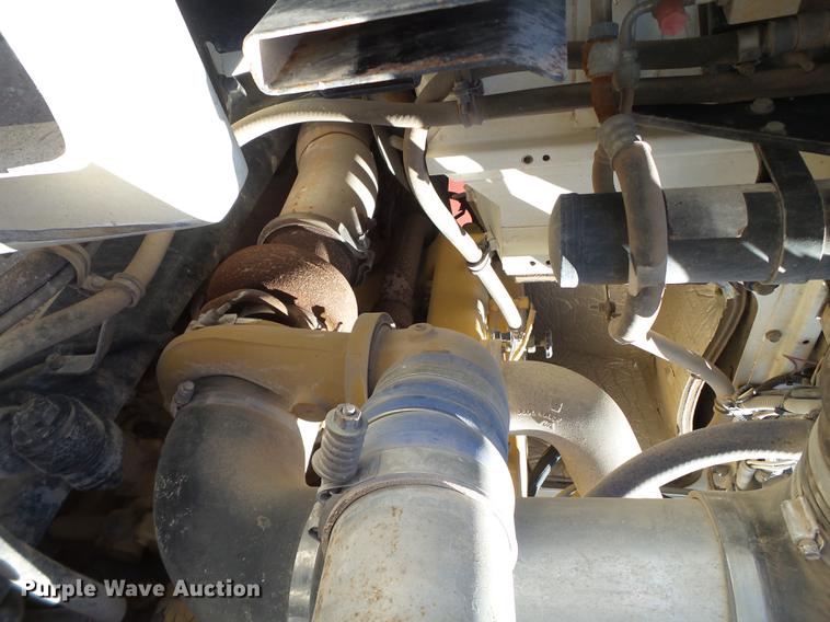 image for item BJ9952 2002 Western Star 4864FX crane truck