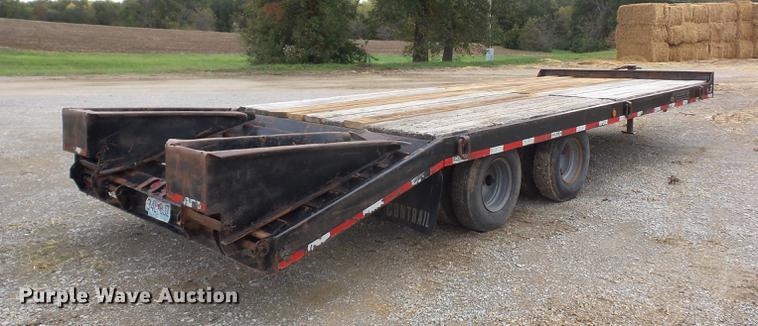 image for item BV9193 1997 Contrail Towmaster equipment trailer