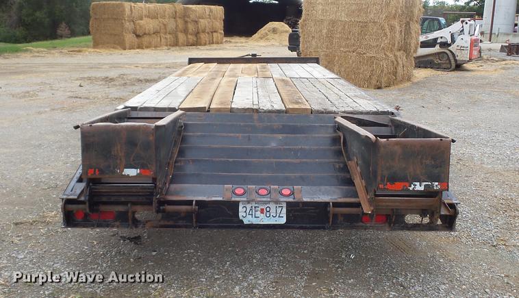 image for item BV9193 1997 Contrail Towmaster equipment trailer