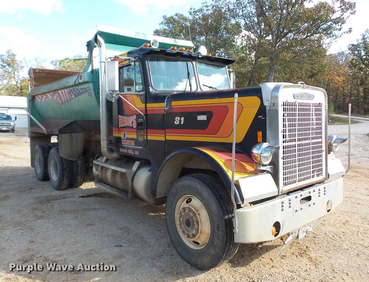 image for item BV9212 1981 Freightliner FLC dump truck