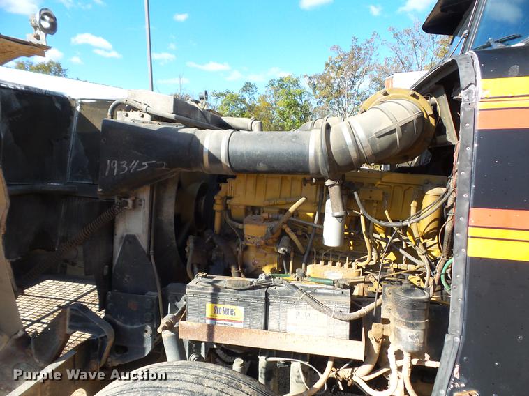 image for item BV9212 1981 Freightliner FLC dump truck