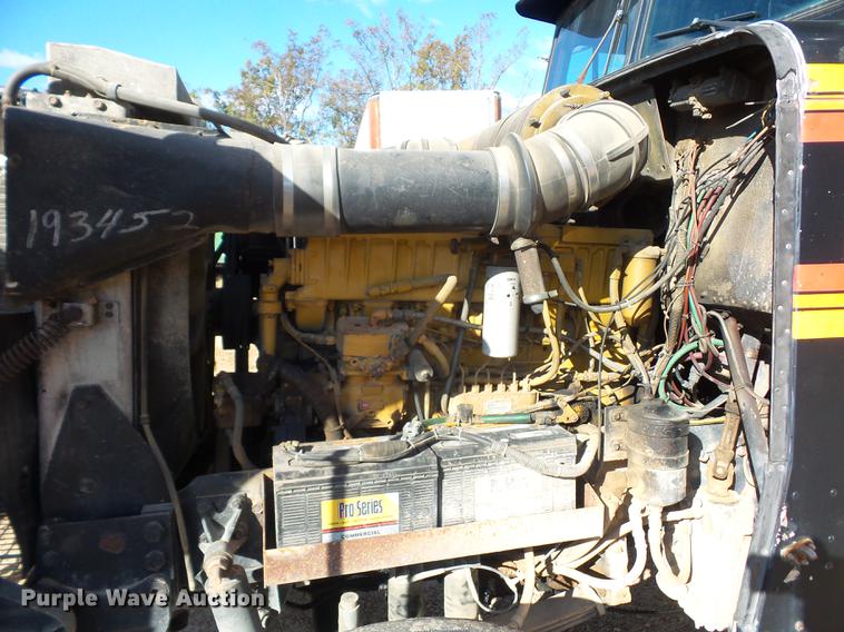 image for item BV9212 1981 Freightliner FLC dump truck