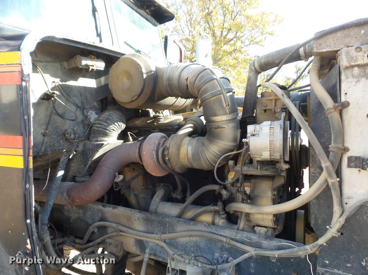 image for item BV9212 1981 Freightliner FLC dump truck