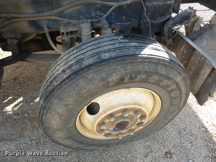 image for item BV9212 1981 Freightliner FLC dump truck