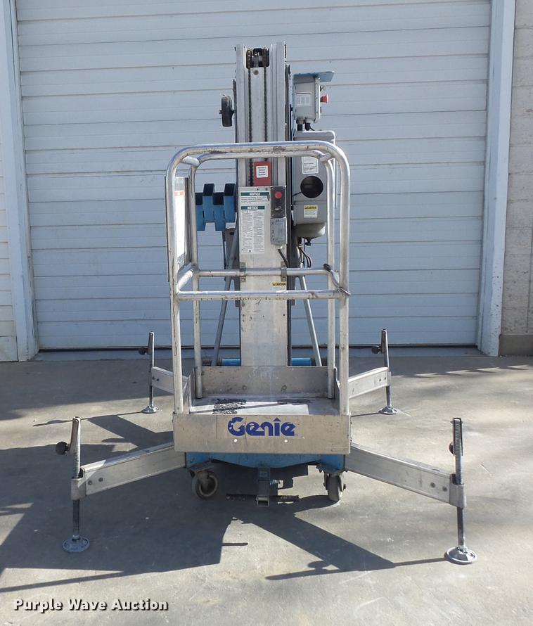 image for item CC9657 2004 Genie AWP-30S vertical lift