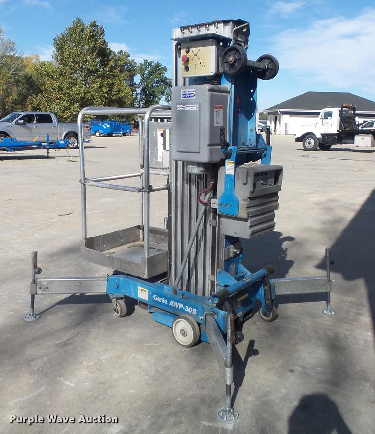 image for item CC9657 2004 Genie AWP-30S vertical lift