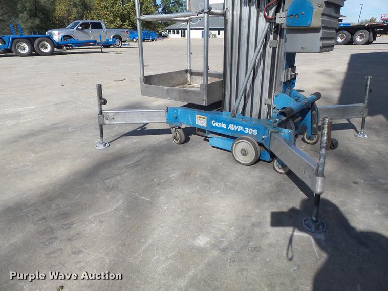 image for item CC9657 2004 Genie AWP-30S vertical lift