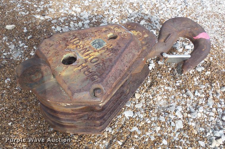 image for item CC9662 P & H four sheave pulley block