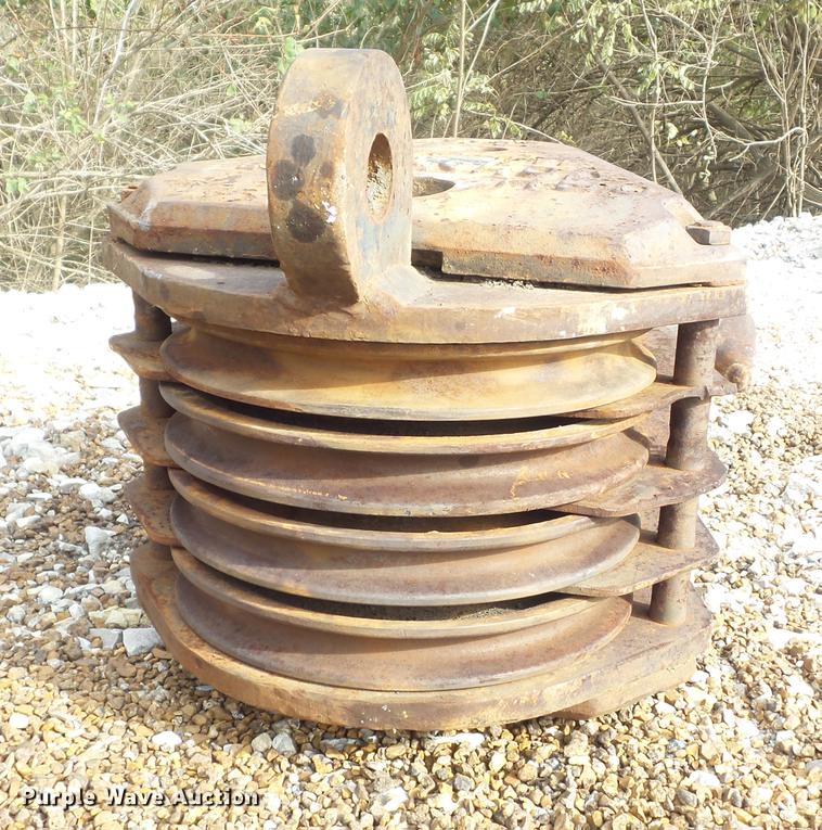 image for item CC9662 P & H four sheave pulley block