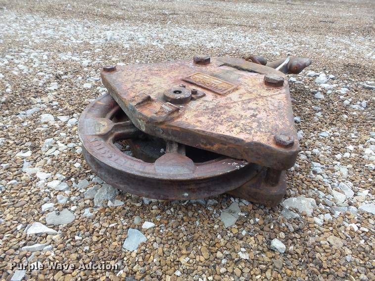 image for item CC9665 (2) pulley blocks