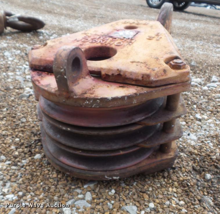 image for item CC9665 (2) pulley blocks