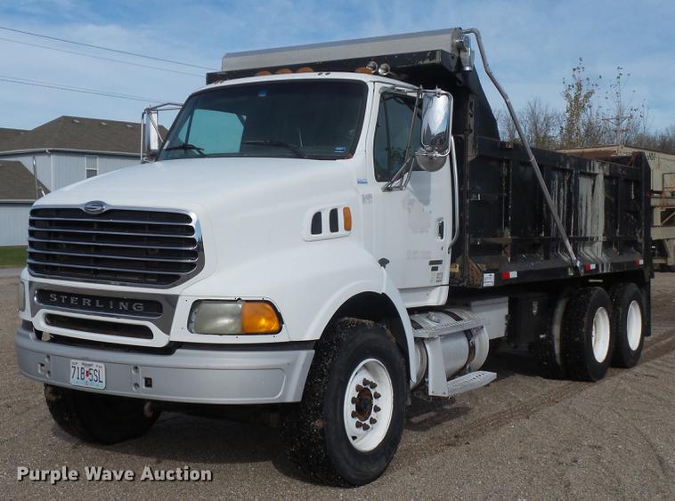 image for item DA0867 2005 Sterling A9500 dump truck