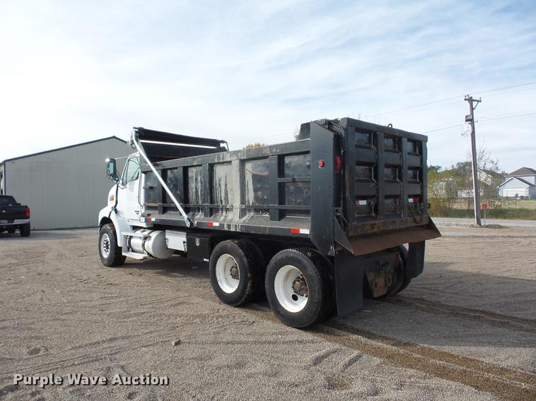 image for item DA0867 2005 Sterling A9500 dump truck