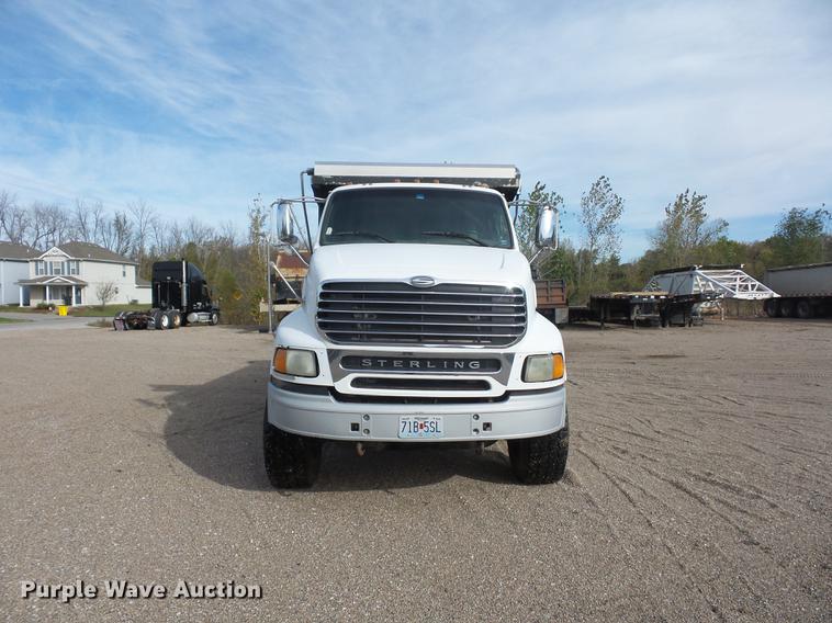 image for item DA0867 2005 Sterling A9500 dump truck