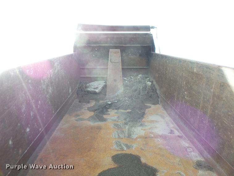 image for item DA0867 2005 Sterling A9500 dump truck