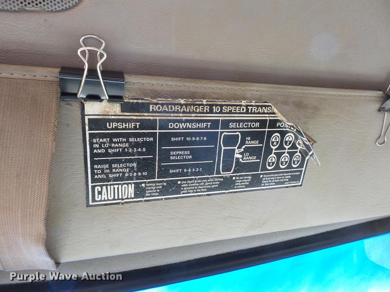 image for item DA0867 2005 Sterling A9500 dump truck