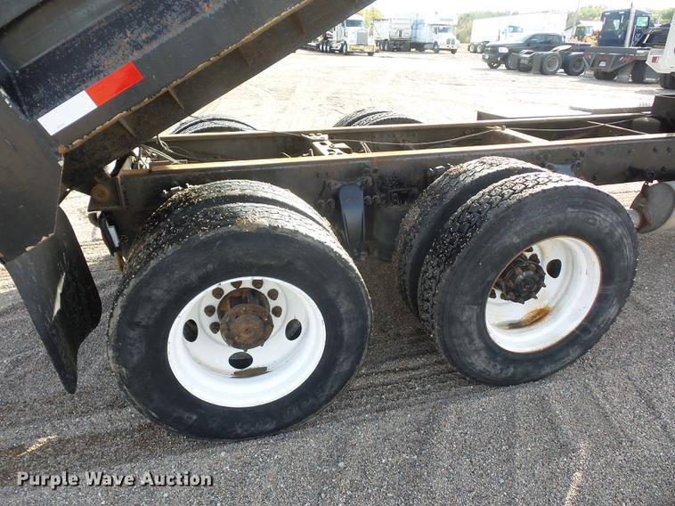 image for item DA0867 2005 Sterling A9500 dump truck