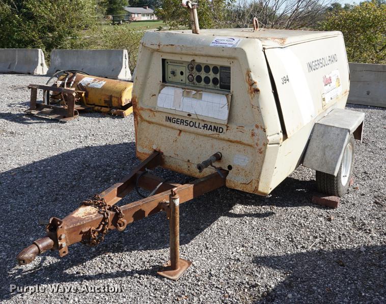 image for item DA1250 1995 Ingersoll Rand 185 air compressor