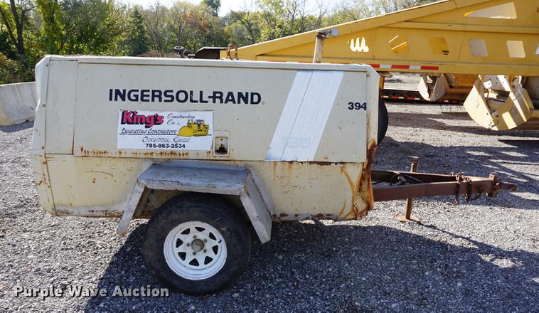 image for item DA1250 1995 Ingersoll Rand 185 air compressor