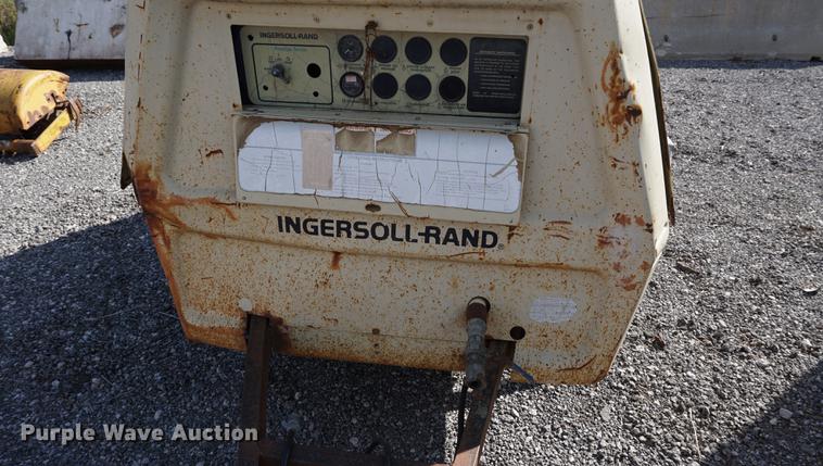 image for item DA1250 1995 Ingersoll Rand 185 air compressor