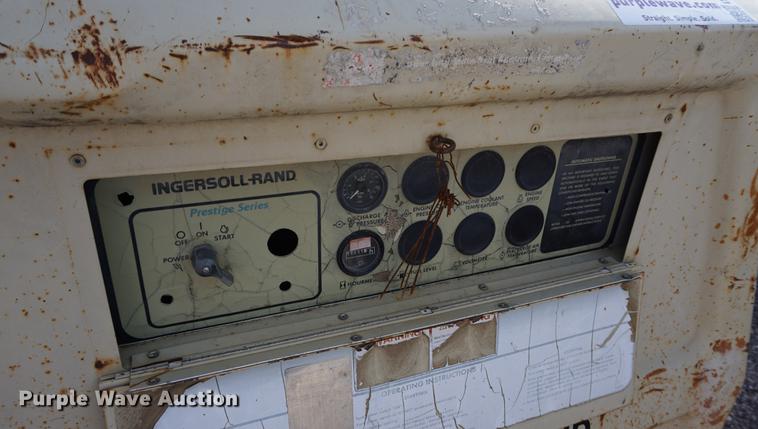 image for item DA1250 1995 Ingersoll Rand 185 air compressor