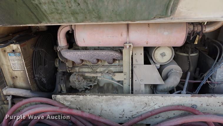 image for item DA1250 1995 Ingersoll Rand 185 air compressor