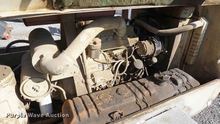 image for item DA1250 1995 Ingersoll Rand 185 air compressor