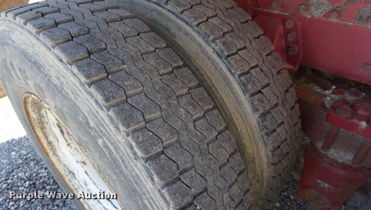 image for item DA1251 1990 Peterbilt 378 semi truck