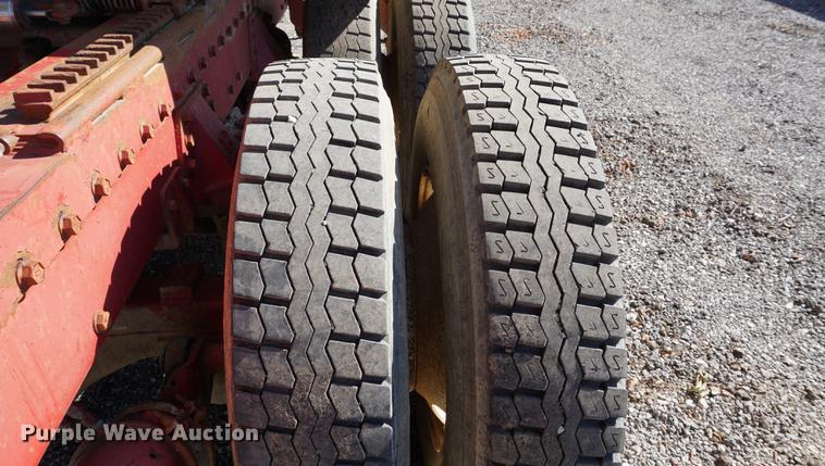 image for item DA1251 1990 Peterbilt 378 semi truck