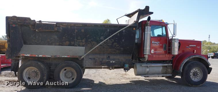 image for item DA1272 2003 Kenworth W900 dump truck