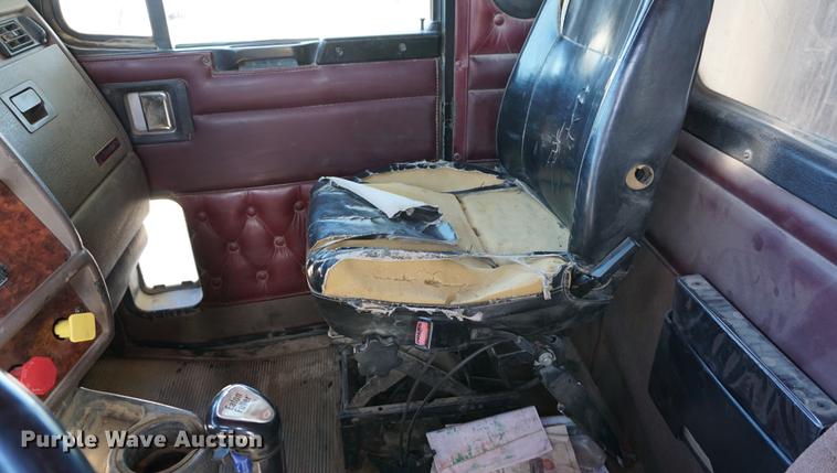 image for item DA1272 2003 Kenworth W900 dump truck