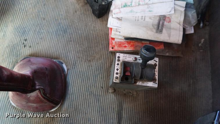 image for item DA1272 2003 Kenworth W900 dump truck