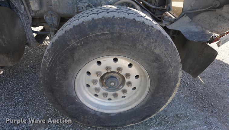 image for item DA1272 2003 Kenworth W900 dump truck