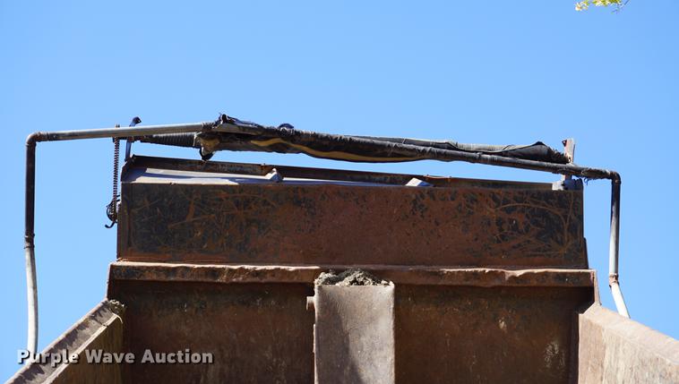 image for item DA1272 2003 Kenworth W900 dump truck