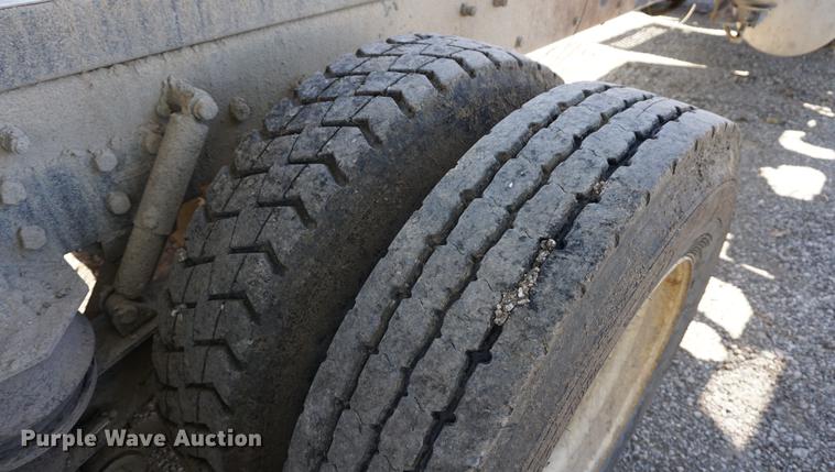 image for item DA1272 2003 Kenworth W900 dump truck