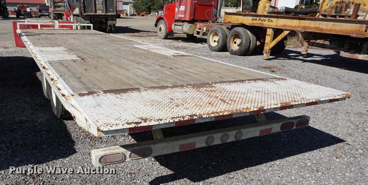 image for item DA1273 2010 PJ tilt deck equipment trailer