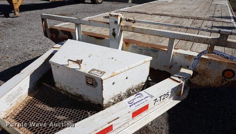 image for item DA1273 2010 PJ tilt deck equipment trailer