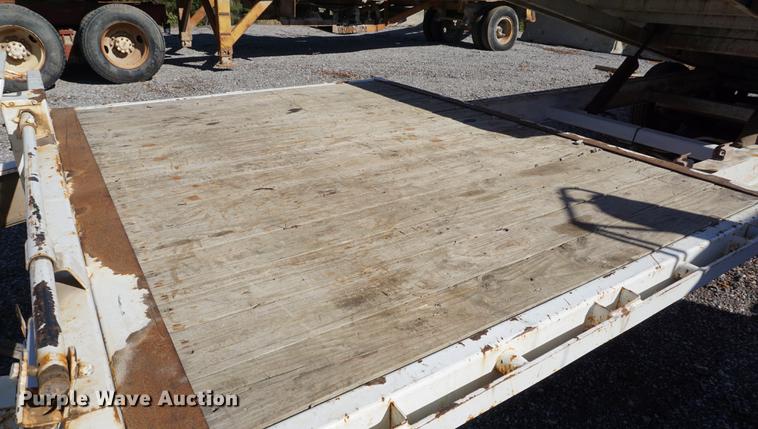 image for item DA1273 2010 PJ tilt deck equipment trailer